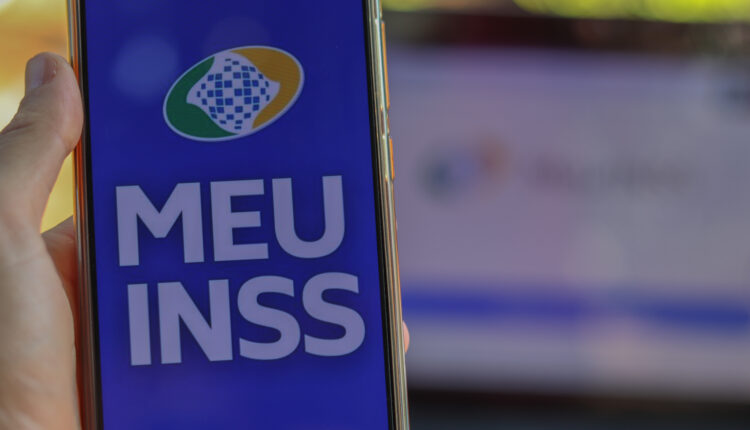 Como governo vai reduzir filas do INSS?