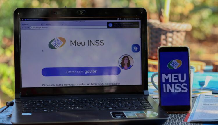INSS faz R$2 bi em pagamentos. Será que você tem dinheiro a receber?