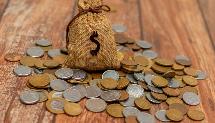 Mais pessoas receberão até R$ 5 MIL do governo; seu CPF está na lista?