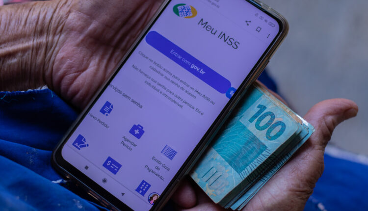 Como identificar ligação falsa do INSS? Veja aqui