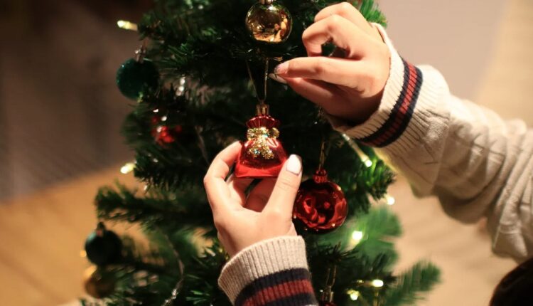 Mais sorte para 2024: monte a árvore de Natal no dia certo; confira