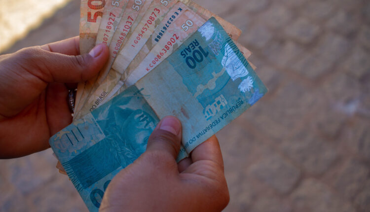 Você tem direito a receber Pix de R$ 106 no Caixa Tem? Descubra.