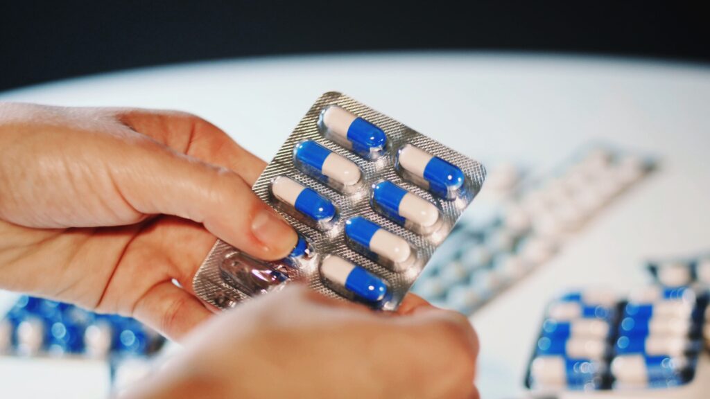 Cartão que dá 75% de desconto em medicamentos? Entenda