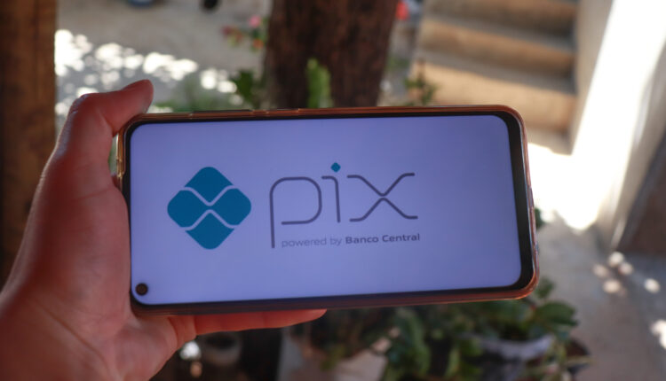 Pix saque e Pix troco: entenda o crescimento