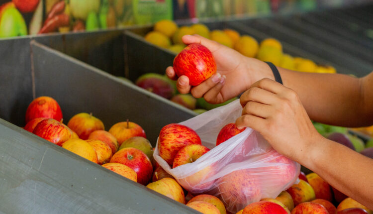 Maçã não é fruta? Caju e morango também não? Entenda aqui este fato curioso.