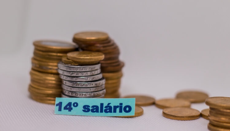 A realidade do 14º salário para os aposentados do INSS: entenda