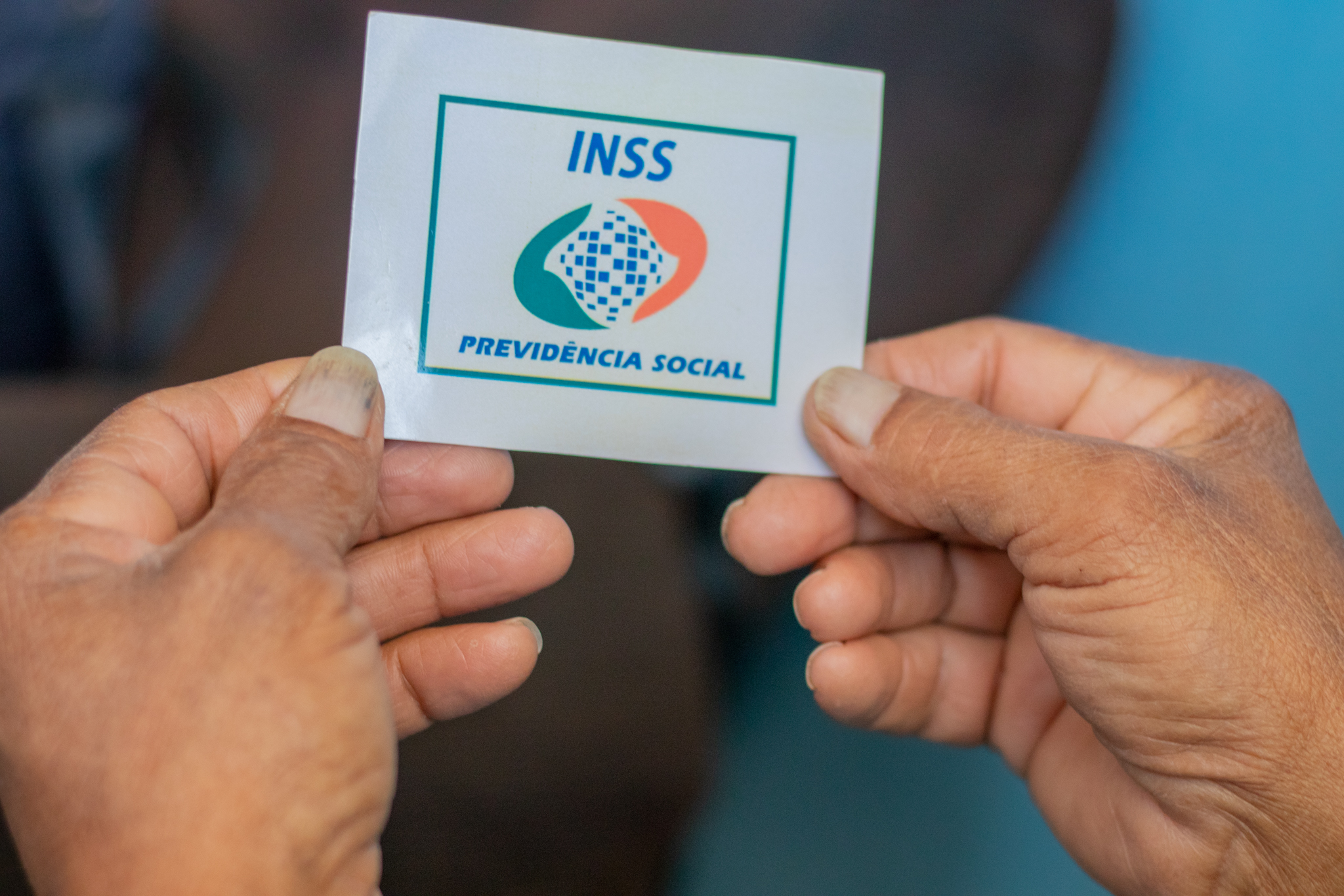 Será que você tem direito a benefícios sociais? Entenda como consultar