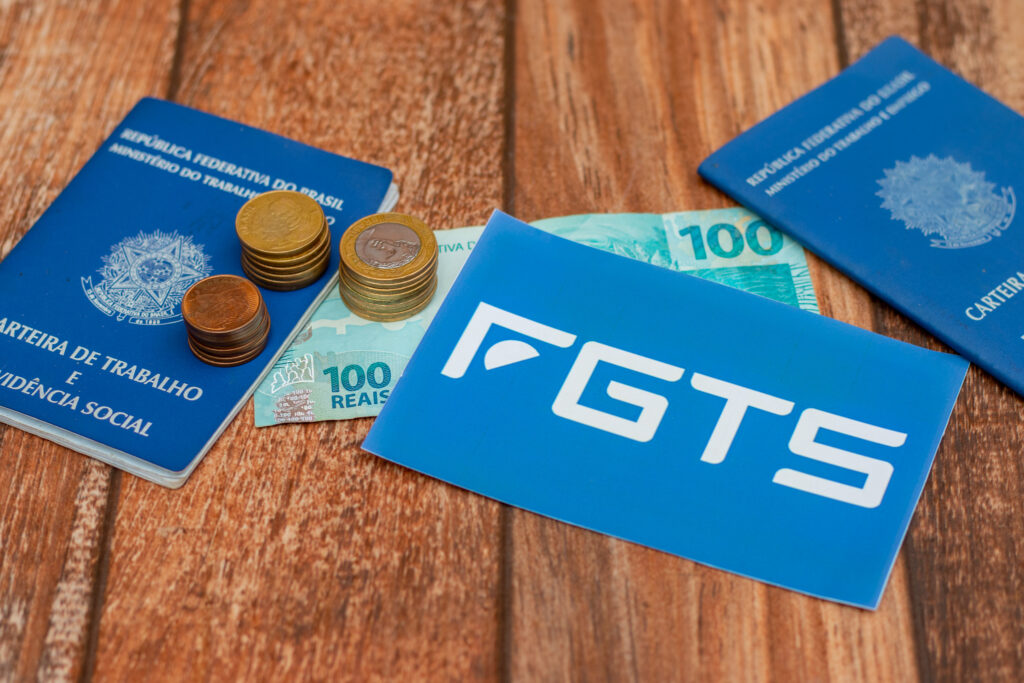 O Fundo de Garantia por Tempo de Serviço (FGTS) é um recurso de extrema importância para os trabalhadores, funcionando como uma espécie de 