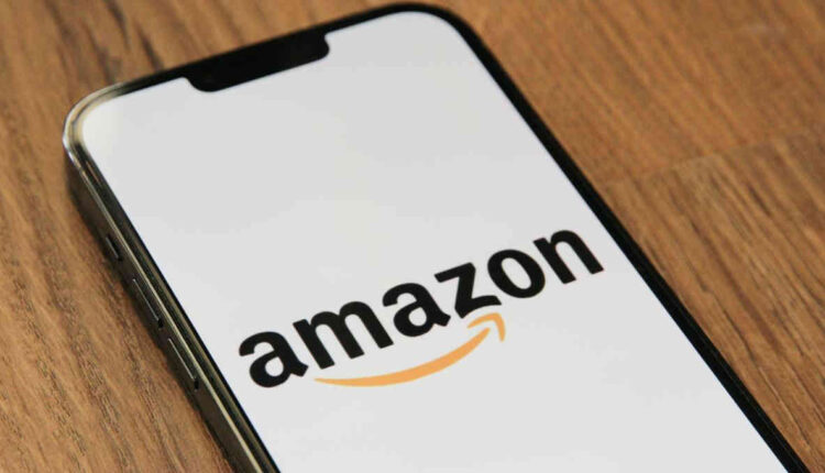 Tradicionalmente, a Black Friday, considerada a data mais impactante para o comércio em grande parte do mundo, acontece no dia 24 de novembro, no entanto, é comum que gigantes do varejo, como a Amazon, realizem os chamados 'aquecimentos' para o grande dia, já disponibilizando aos consumidores bons descontos como uma prévia do que será oferecido na aguardada data. Acompanhe a leitura a seguir e conheça as principais promoções já ativas.