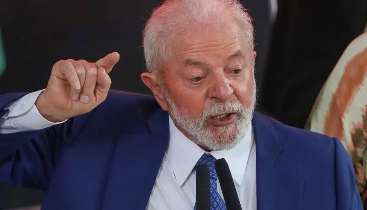 Texto aprovado pelo Congresso e que fora vetado pelo presidente Lula prevê a prorrogação da desoneração até 2027. Medida atinge os setores que geram mais empregos no país e visa manter empregos, além de impulsionar a economia brasileira. Continue a leitura, logo abaixo, e entenda os impactos causados pelo veto do presidente da república.