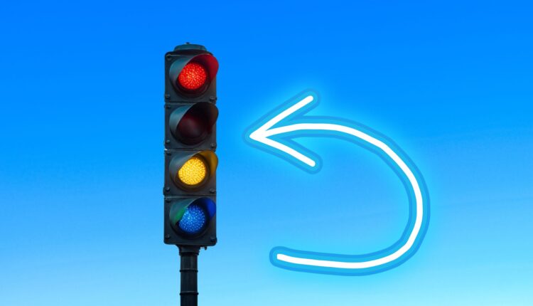 Em breve, motoristas terão que se acostumar com uma nova cor do semáforo. Saiba mais sobre e entenda qual a função desta cor.
