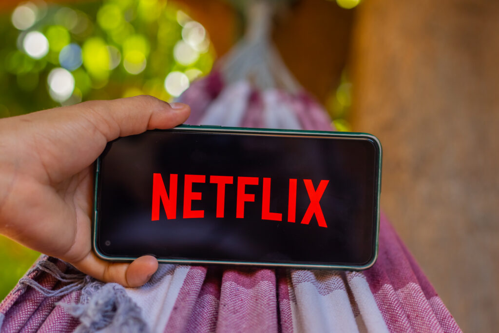 Netflix redefine a experiência de streaming no Brasil com mudanças significativas e novos planos. (Foto: Jeane de Oliveira / noticiadamanha.com.br)
