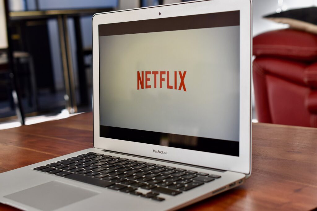 TODOS os filmes e séries da Netflix que chegarão em março