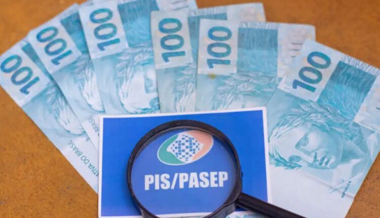 Saiba mais sobre o abono salarial PIS/PASEP 2024 e veja se você pode receber até R$1.555,87. Entenda as regras e prepare-se para sacar seu dinheiro.