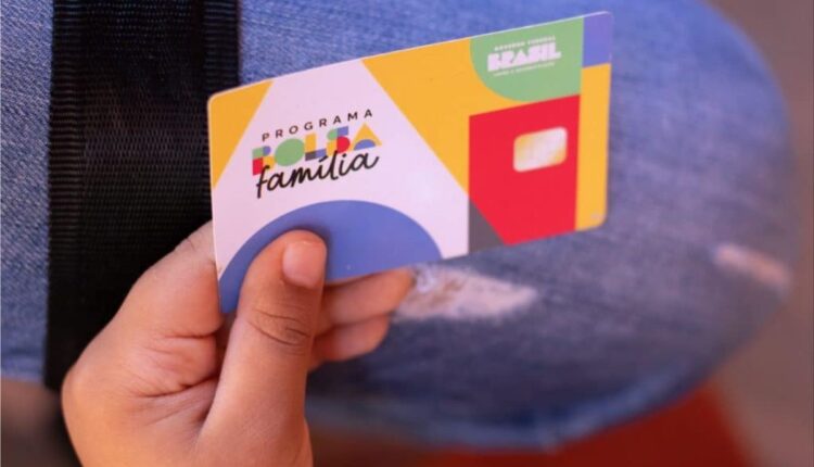 O Bolsa Família traz novidades para 2024 com calendário atualizado e revisão de valores. Veja como isso impacta as famílias contempladas.