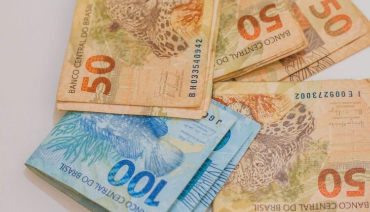 Ganhe PIX de até R$ 5.002,00 participando dos sorteios do CPF na Nota. Beneficie-se enquanto ajuda na transparência fiscal do Brasil.