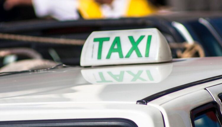 Torne-se um taxista em 2024: requisitos, certificação e investimentos necessários para ingressar nessa tradicional profissão. Saiba como obter a classificação EAR na CNH.