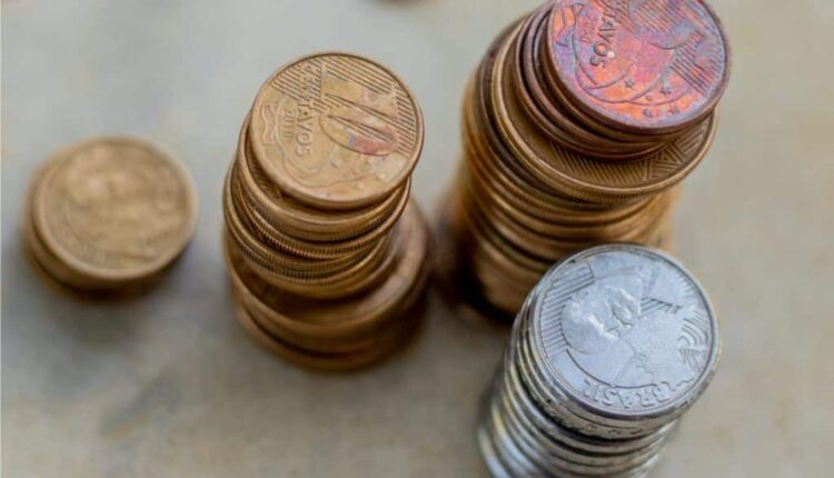 Descubra o valor oculto de uma moeda de 50 centavos brasileira. Dicas de conservação e opções de venda para maximizar seu lucro. Uma oportunidade inesperada!
