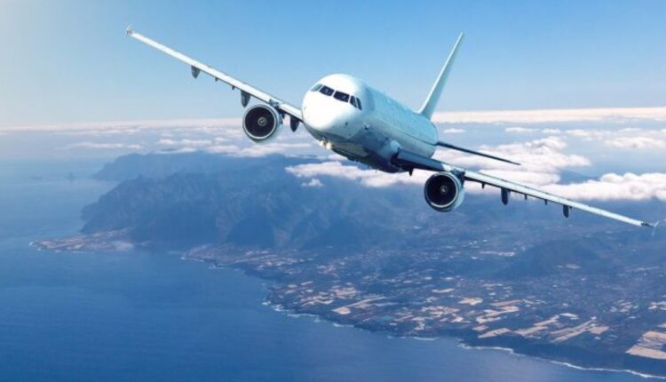 Otimize seus gastos para viajar mais economizando. Descubra como acumular milhas aéreas e trocá-las por passagens com programas de recompensas de fintechs.