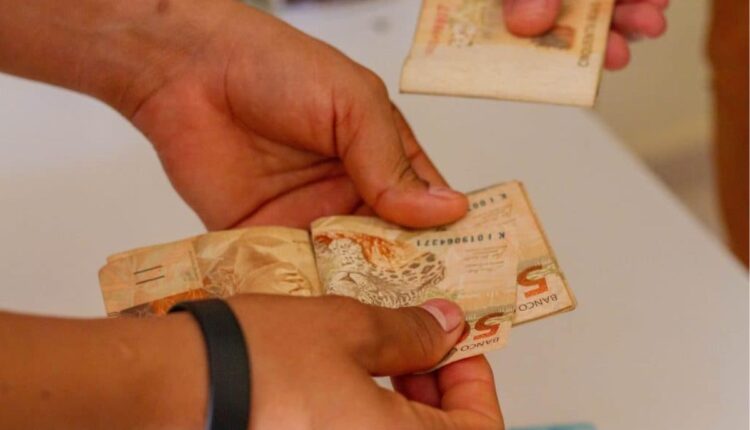 Novidade: isenção de Imposto de Renda para quem ganha até R$ 2.824. Saiba como essa decisão impacta a economia e o seu bolso.