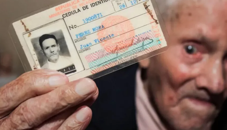 Aos 114 anos, o venezuelano Juan Vicente Pérez Mora, reconhecido pelo Guinness, nos ensinou o verdadeiro significado de uma vida longa e plena. (Foto divulgação)