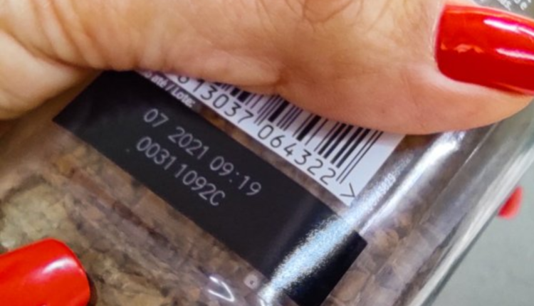 Foto de produto vencido.