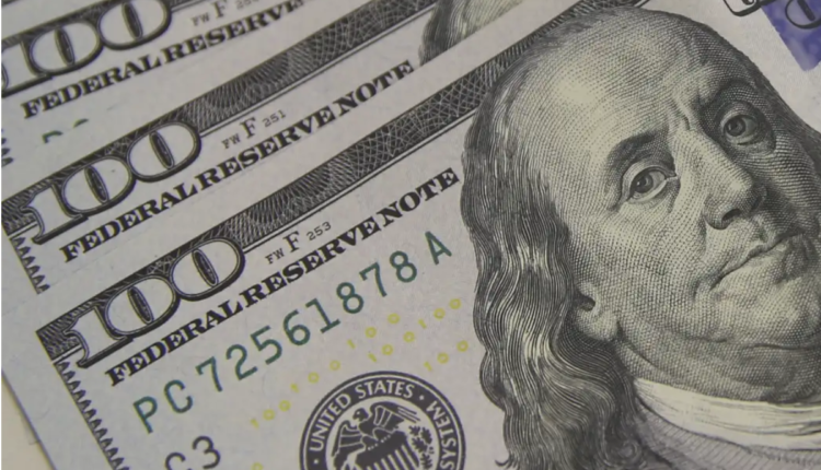 Notas de dólar.