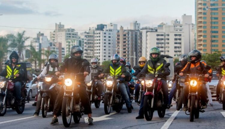 Motoboys.