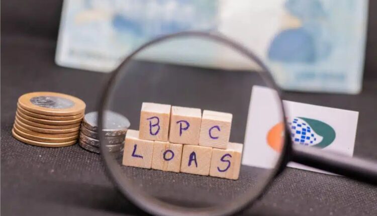 Beneficiários do BPC.
