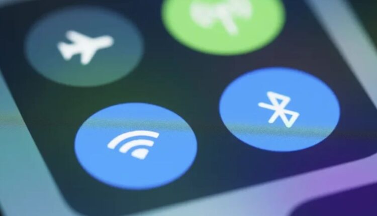 Descobrir senha de Wi-Fi.