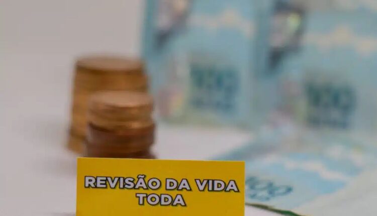 Revisão da Vida Toda.