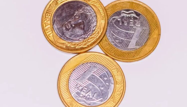 Moedas.