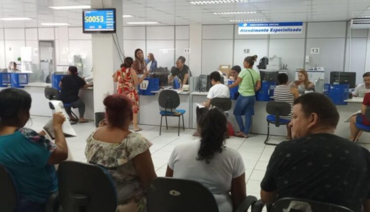 Brasileiros autorizados a se aposentar.