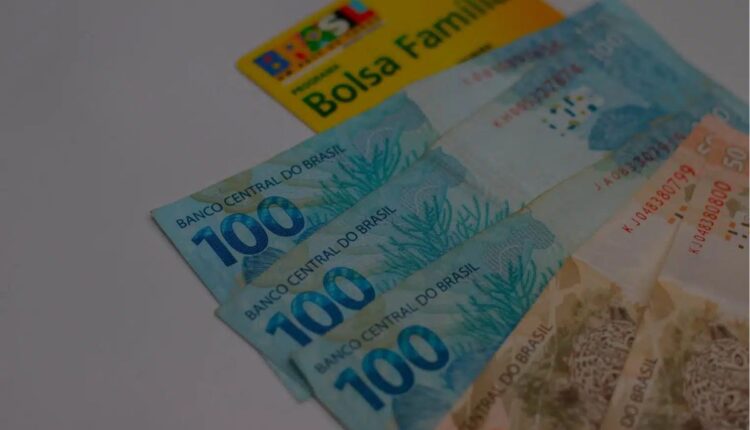 Extra do Bolsa Família.