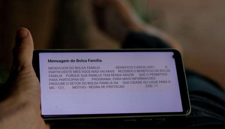 Mensagem Bolsa Família bloqueado.