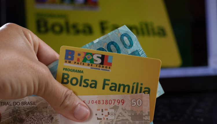 Bolsa Família.