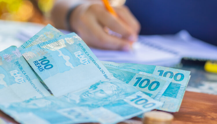Auxílio de R$ 404+.