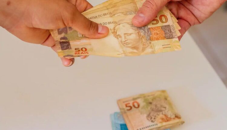 Pagamentos de.