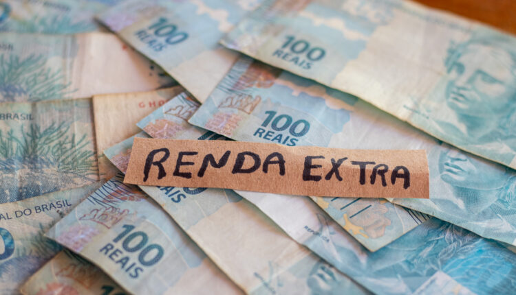 Renda extra.