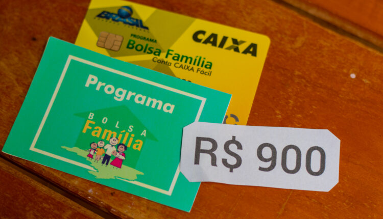 Extra do Bolsa Família.