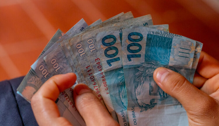 Auxílio mínimo de R$ 600 do Governo.