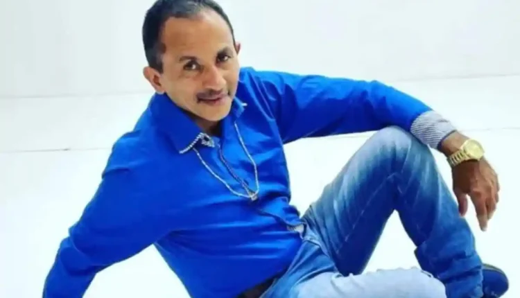 Após sua música se tornar um dos memes mais compartilhados em 2019, o cantor de Caneta Azul acumula uma grande fortuna.