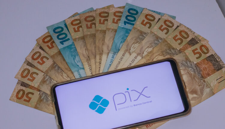 PIX relâmpago.