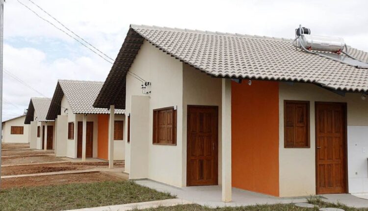 Casa própria.