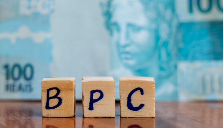 Pente-fino no BPC.