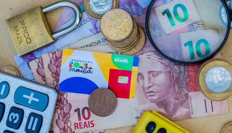 Bolsa Família.