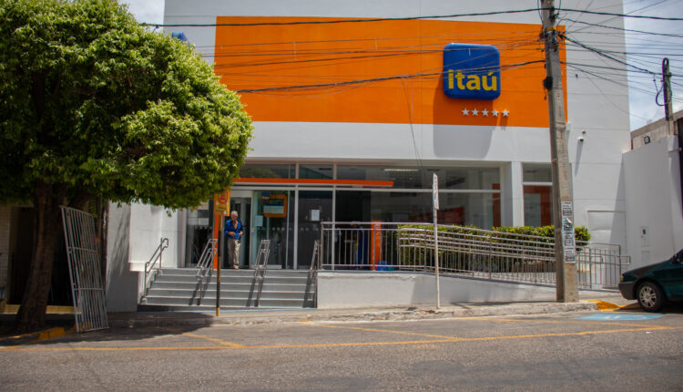 Itaú divulga cancelamento em massa para mais de 15 milhões e poucas pessoas ainda sabem dessa novidade; entenda melhor.
