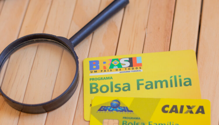 Cartão Bolsa Família.