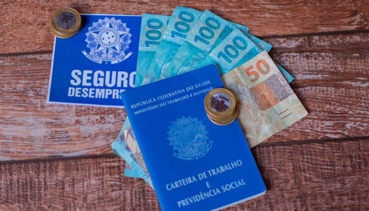Seguro-desemprego.
