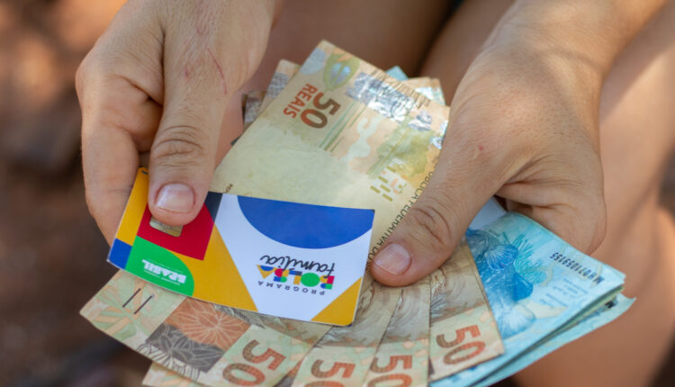 Empréstimo do Bolsa Família.